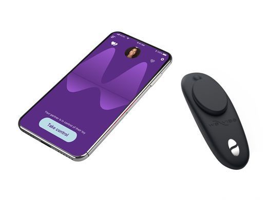 Смарт-вибратор у трусики We-Vibe Moxie Satin Black с пультом ДУ
