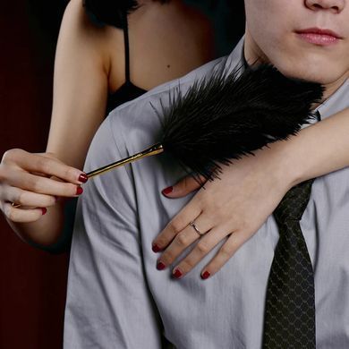 Перо на позолоченій ручці Premium Feather Tickler UPKO