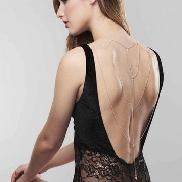Цепочка для спины Bijoux Indiscrets Magnifique Back and Cleavage Chain -Silver, украшение для тела