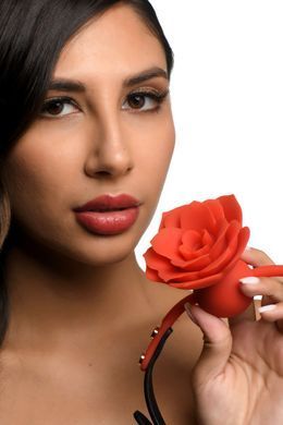Силіконовий кляп з трояндою Master Series: Blossom Silicone Rose Gag &ndash; Red
